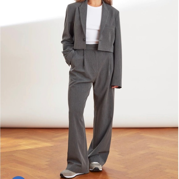 Djerf Avenue Pants - Djerf Avenue Favorite Pants - Grey